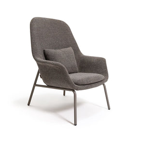 Cherry BEACON WZDDG Pi-H4SM armchair with plush upholstery and modern design, shown from a side angle.