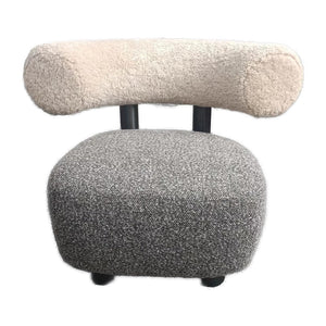 BEACON Duke Lounge Chair LC076 with plush cushioning and modern design, shown in a cozy living room setting.